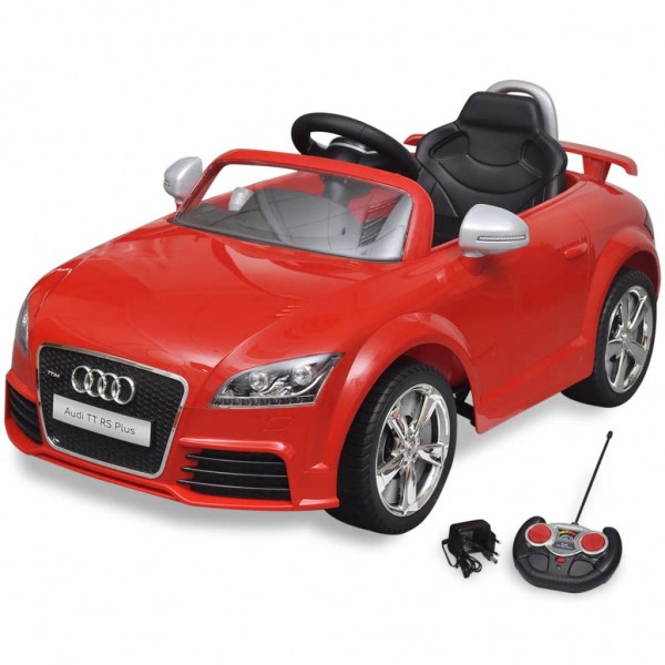 Carro de brinquedo vermelho com comando. modelo Audi TT RS D